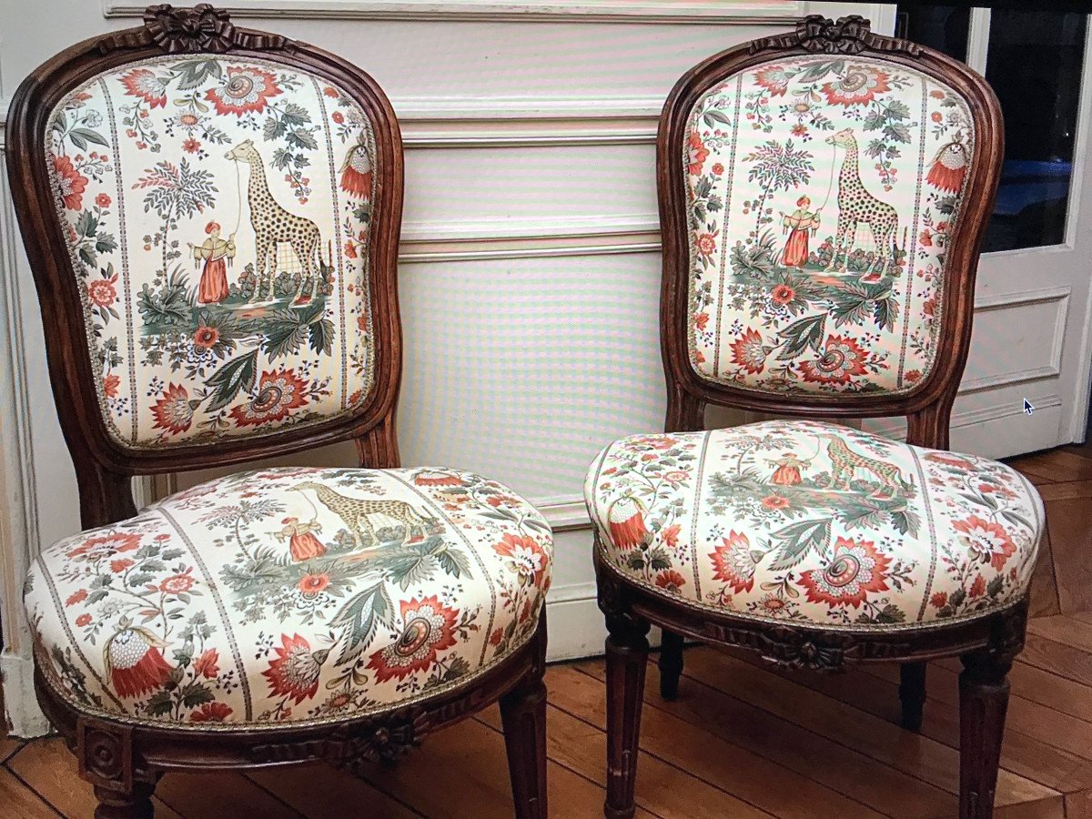 Pair Of Walnut Chairs Louis 16 Period  Lyon By Carpentier 18th-photo-2