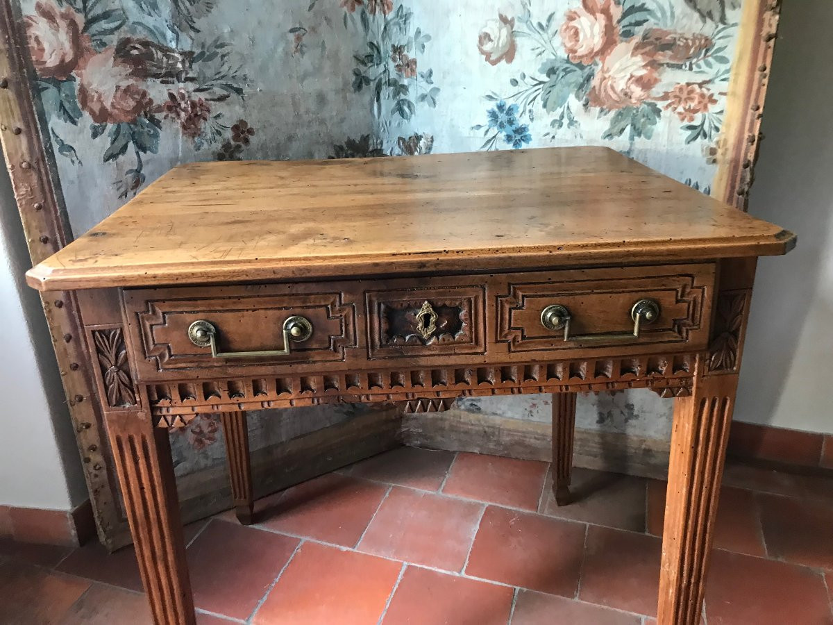 Late 18th Century Fruitwood Side Table-photo-4