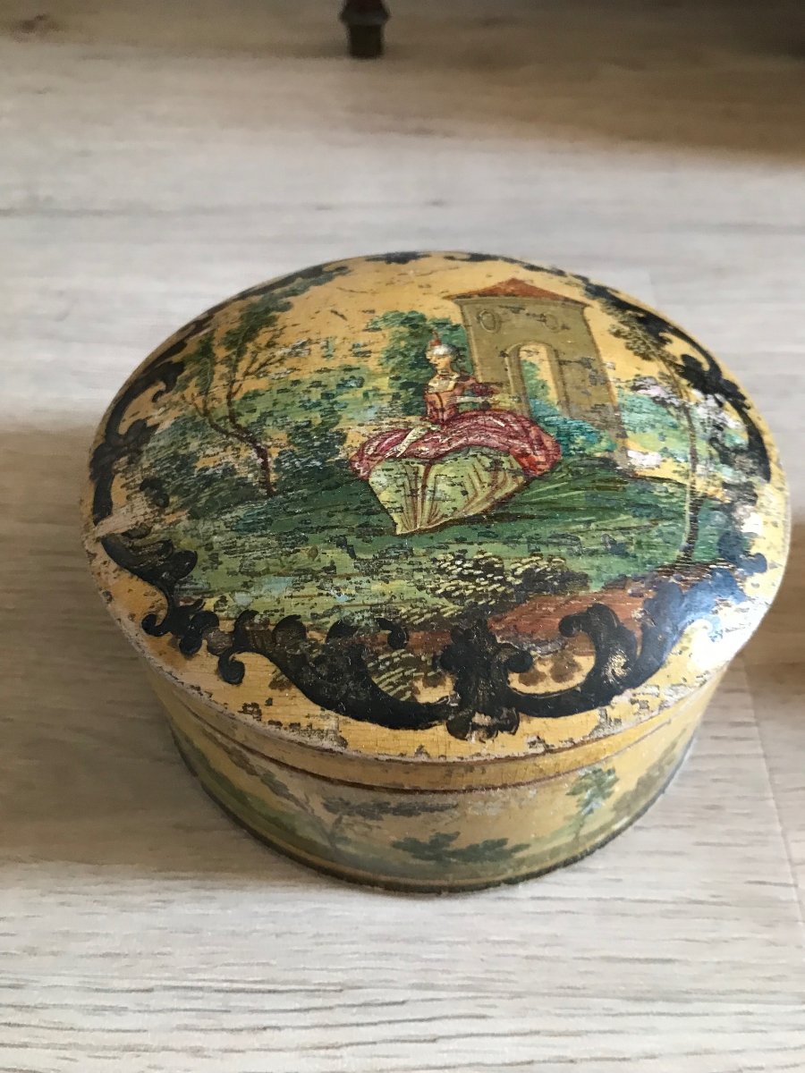 Two 18th-century Toiletries Sets-photo-4