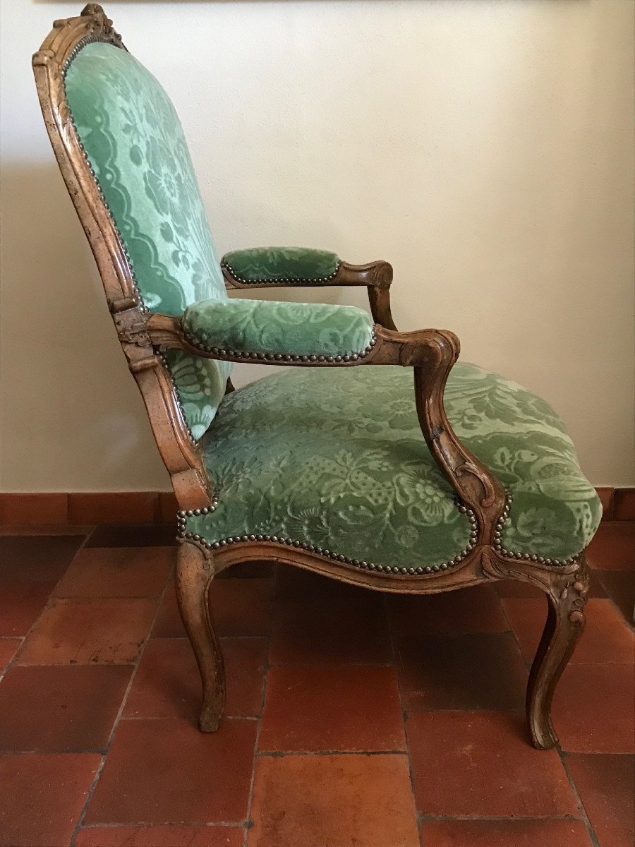 Large Fauteuil Bas XVIIIe d'époque Louis XV-photo-3