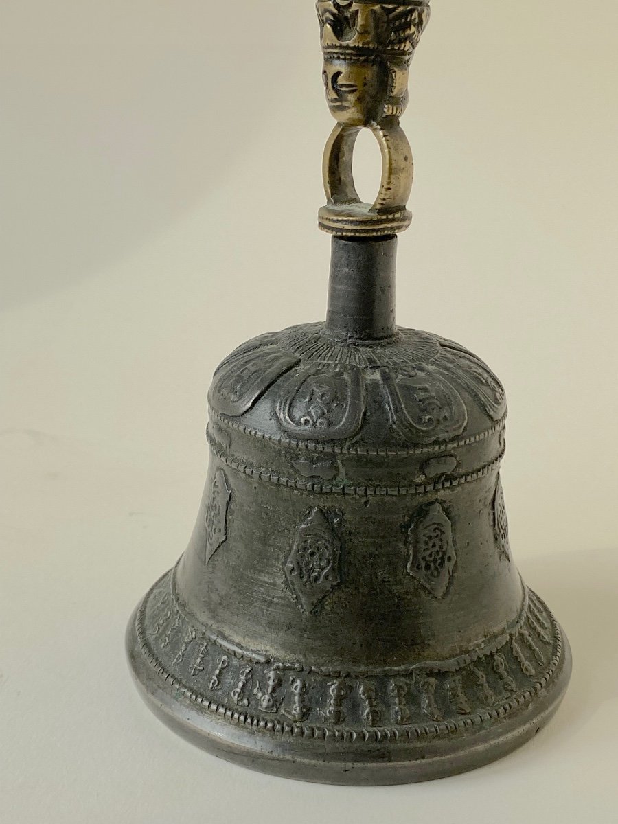 Cloche tibétaine, 19 cm, circa XIX ème,-photo-2