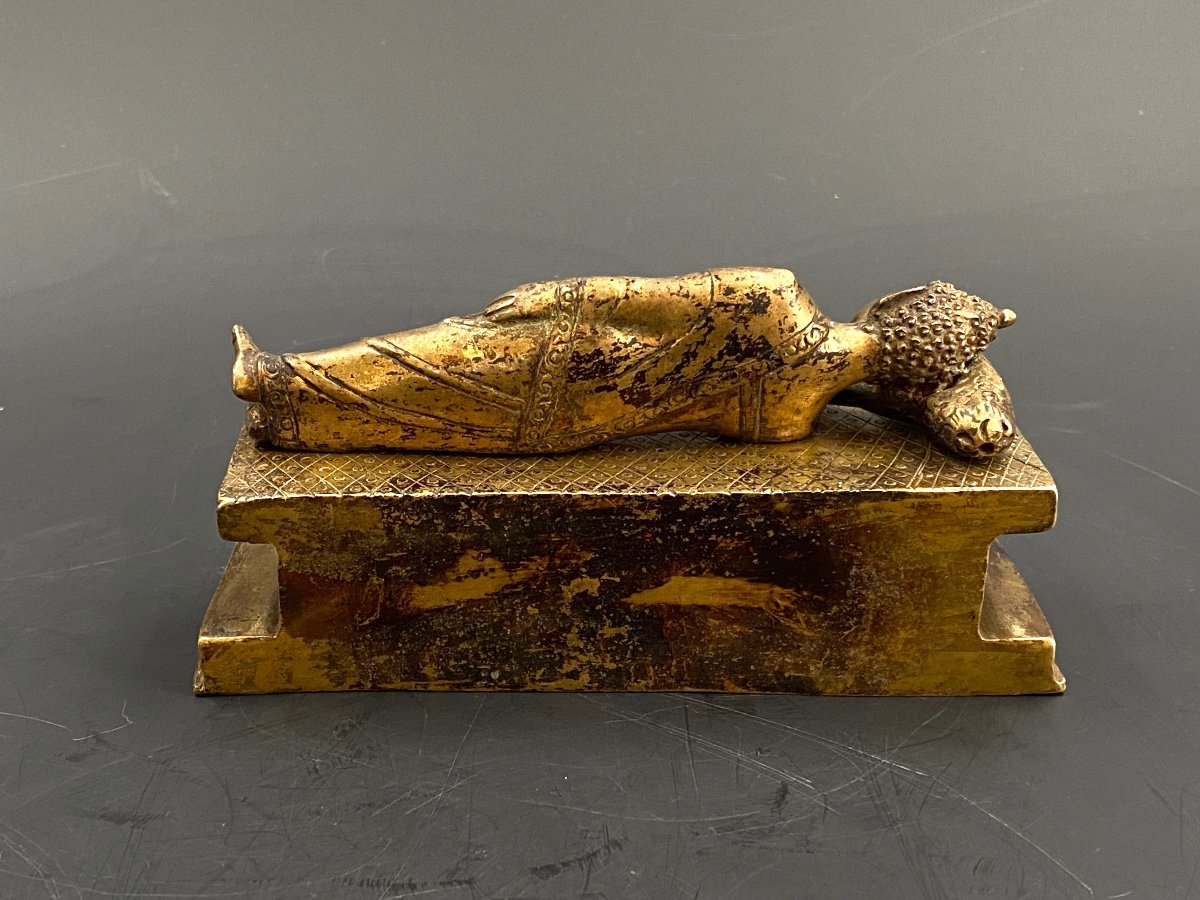 Buddha In "parinirvana", Nepal, 19th Century-photo-1