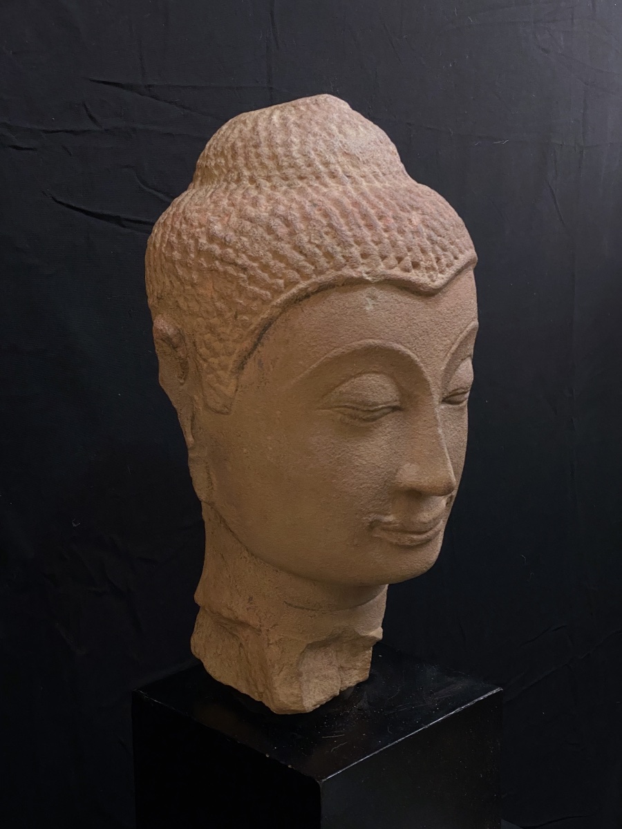 Grande tête de Bouddha en grès beige, 44 cm, Siam,  Ayutthaya XVIIème-photo-3