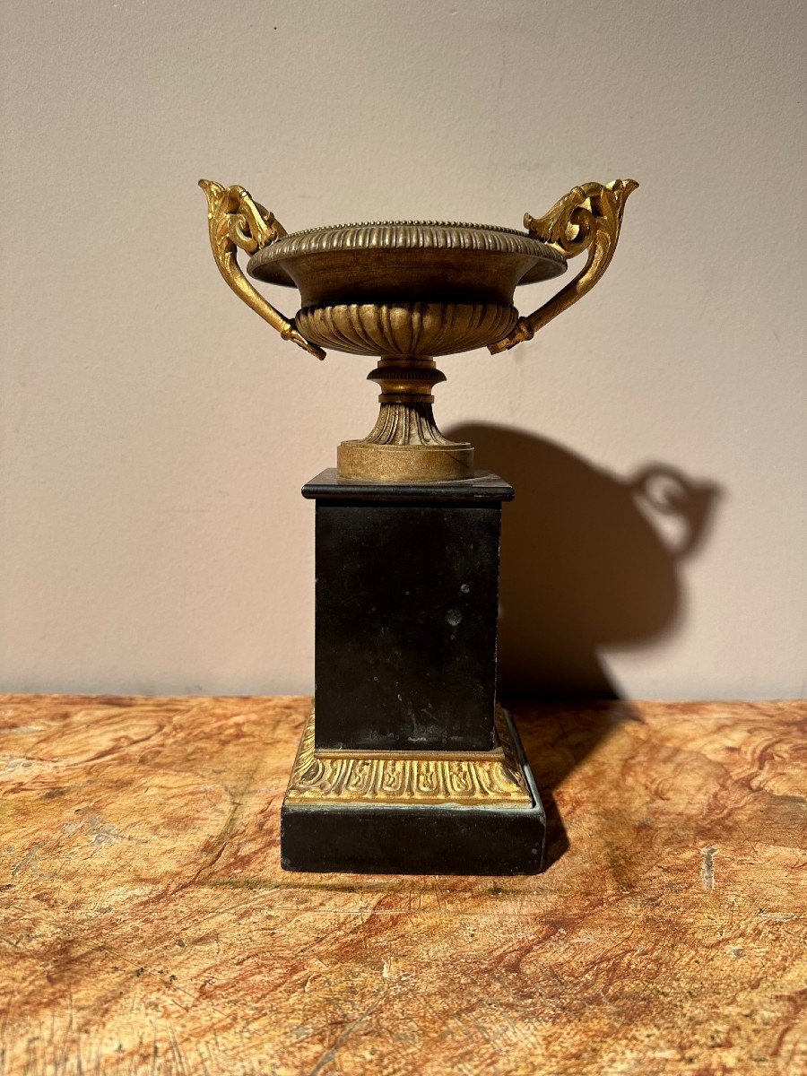 Beautiful Bronze Bowl With Marble Base. Early 19th Century.-photo-4