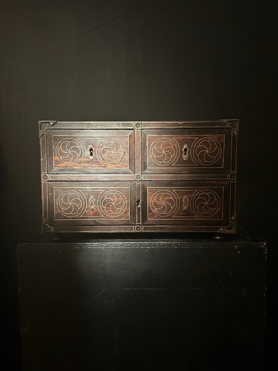 Cabinet de voyage espagnol  du début du 18e siècle-photo-3