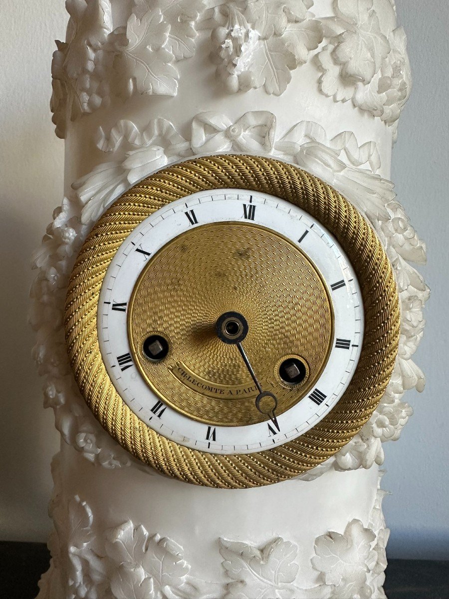 Pendule française en albâtre. XIXème siècle.-photo-3