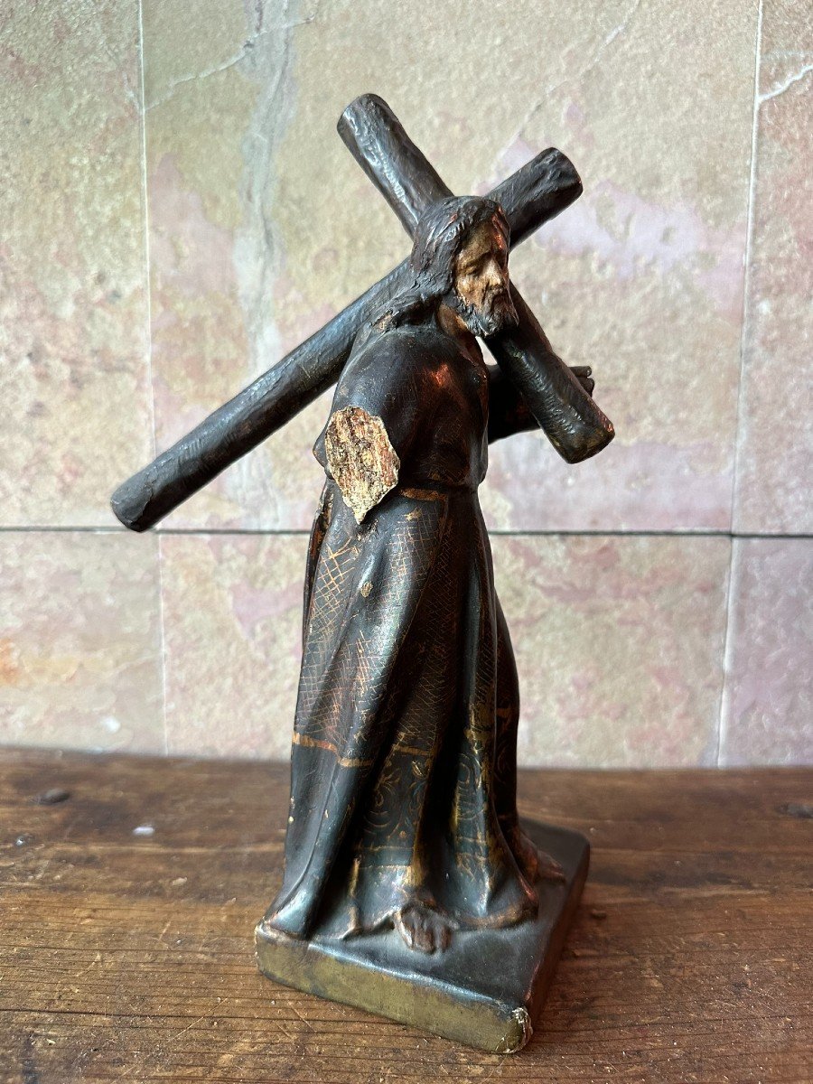 Christ On The Cross Sculpted In The 18th Century.-photo-2