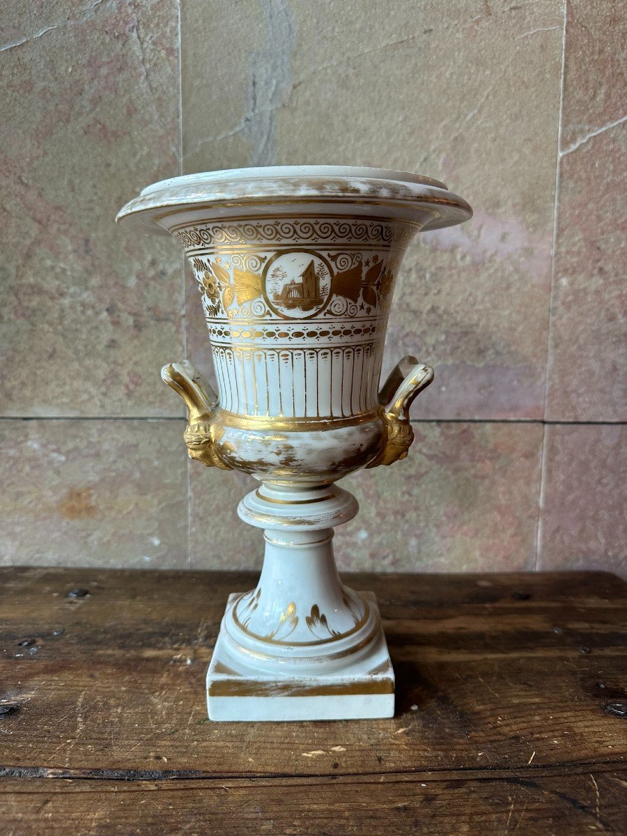 Petit vase en porcelaine ancienne de Paris. XIXème siècle.-photo-3