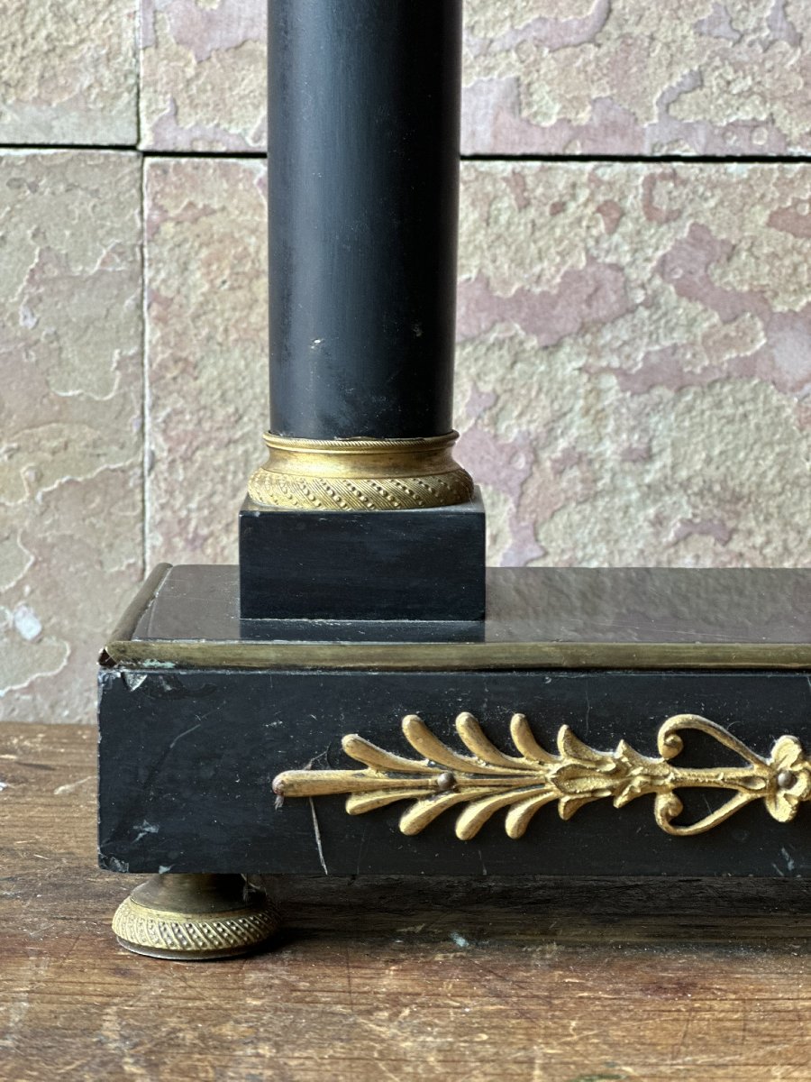 Pendule de table en marbre noir et bronze.  XIXe siècle-photo-3
