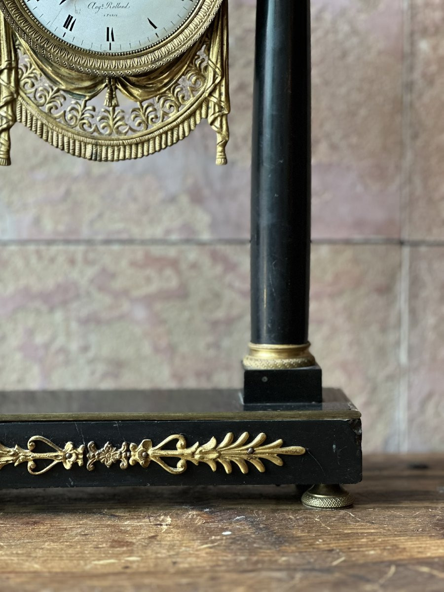 Pendule de table en marbre noir et bronze.  XIXe siècle-photo-2