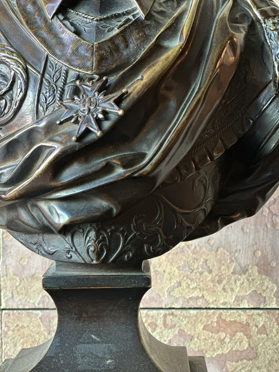 Bronze représentant Henri IV, datant du début du XIXe siècle.-photo-1