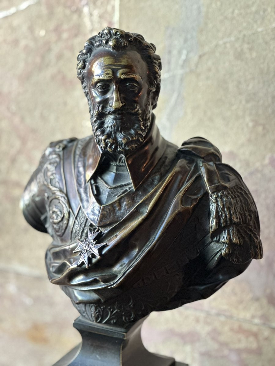 Bronze représentant Henri IV, datant du début du XIXe siècle.-photo-2
