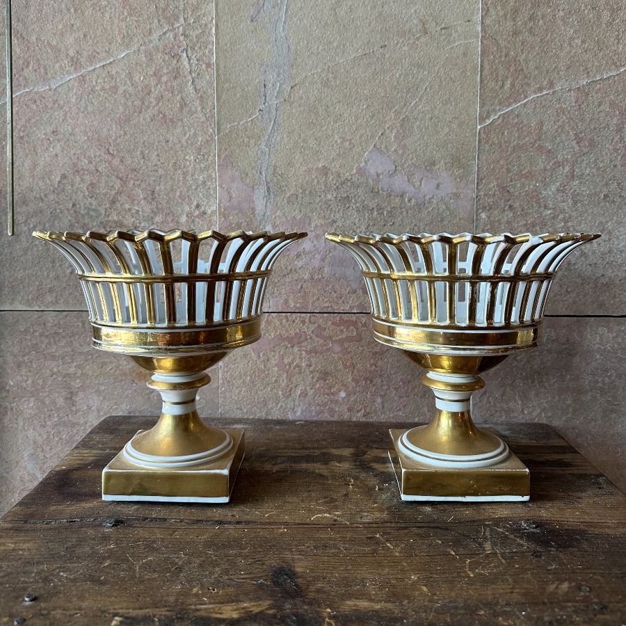 Pair Of Vieux Paris Porcelain Fruit Bowls. 19th Century.