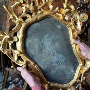 Miroir en bois doré 18ème siècle. Verre de ferme de caractère