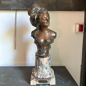 Bronze Bust Of A Woman. Sign. S XIX. Cast Iron Of The Time.