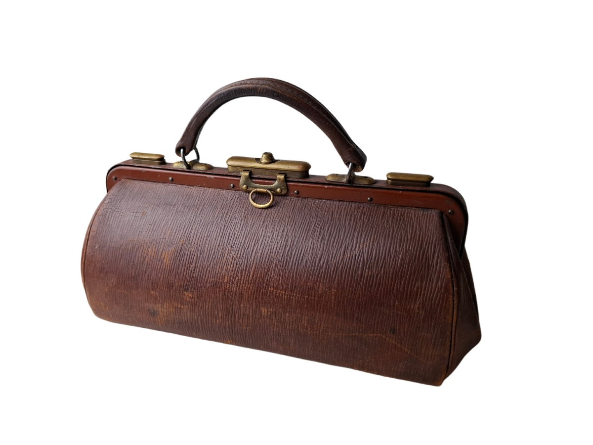 sac de médecin en cuir, également connu sous le nom de sac Gladstone