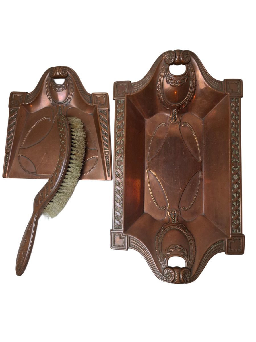 Plateau à miettes en cuivre Art Nouveau avec brosse assortie