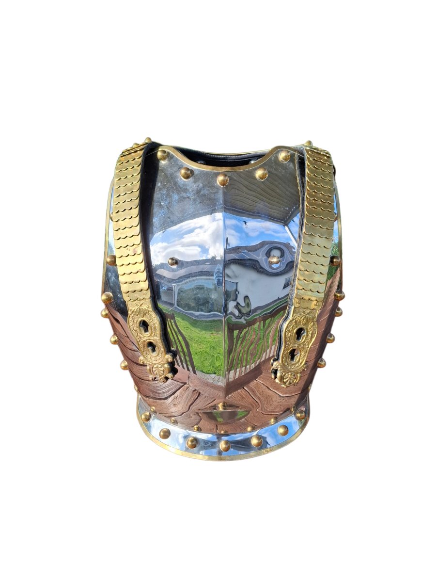 Armure de cérémonie de la cavalerie de la Maison royale britannique