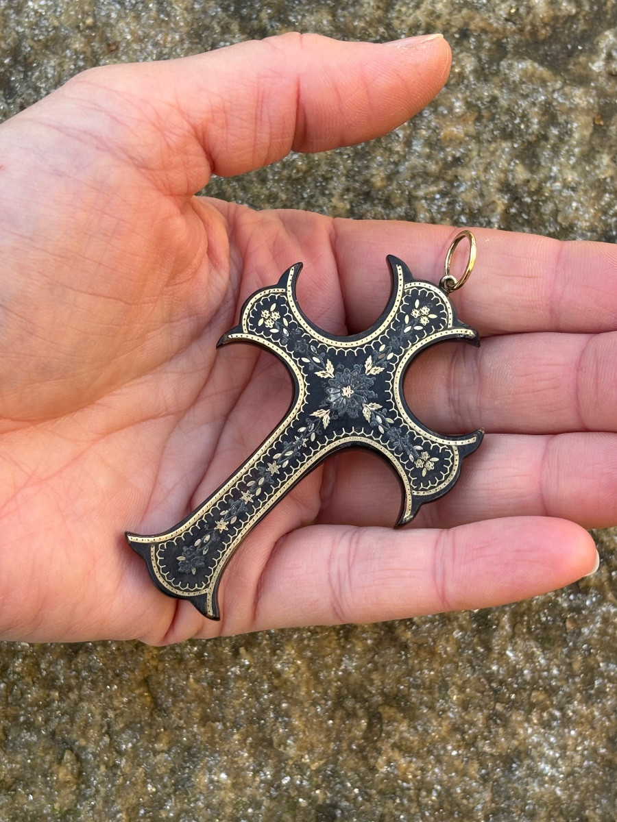 Donat Cross Pendant-photo-2