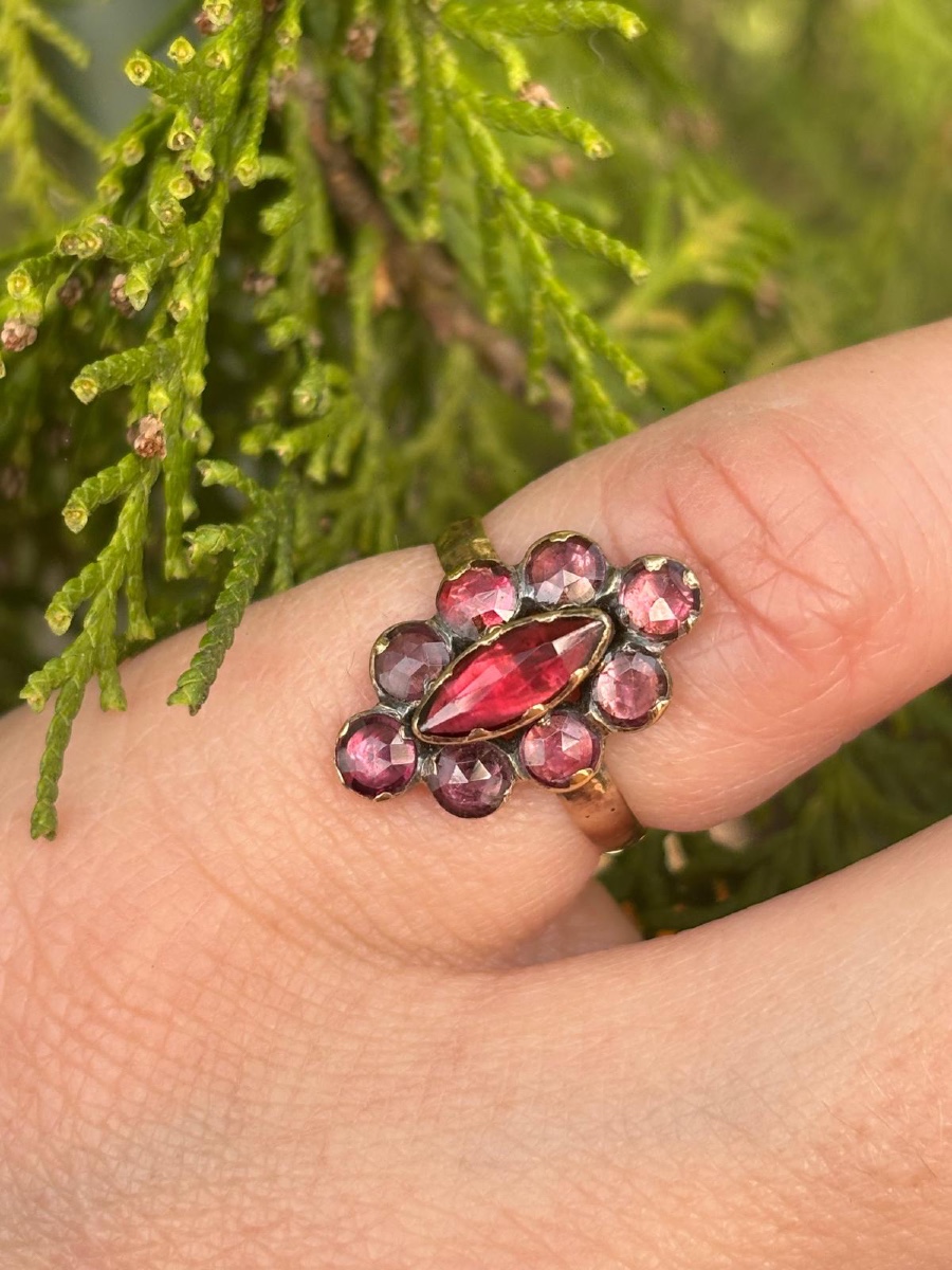 Bague marquise grenat de Perpignan Or