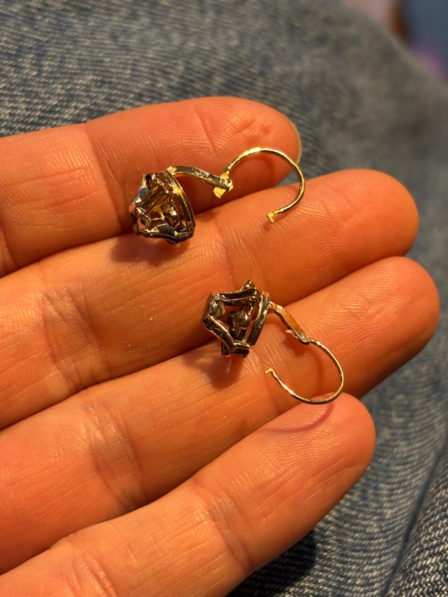 18k Gold And Diamond Earrings -photo-3
