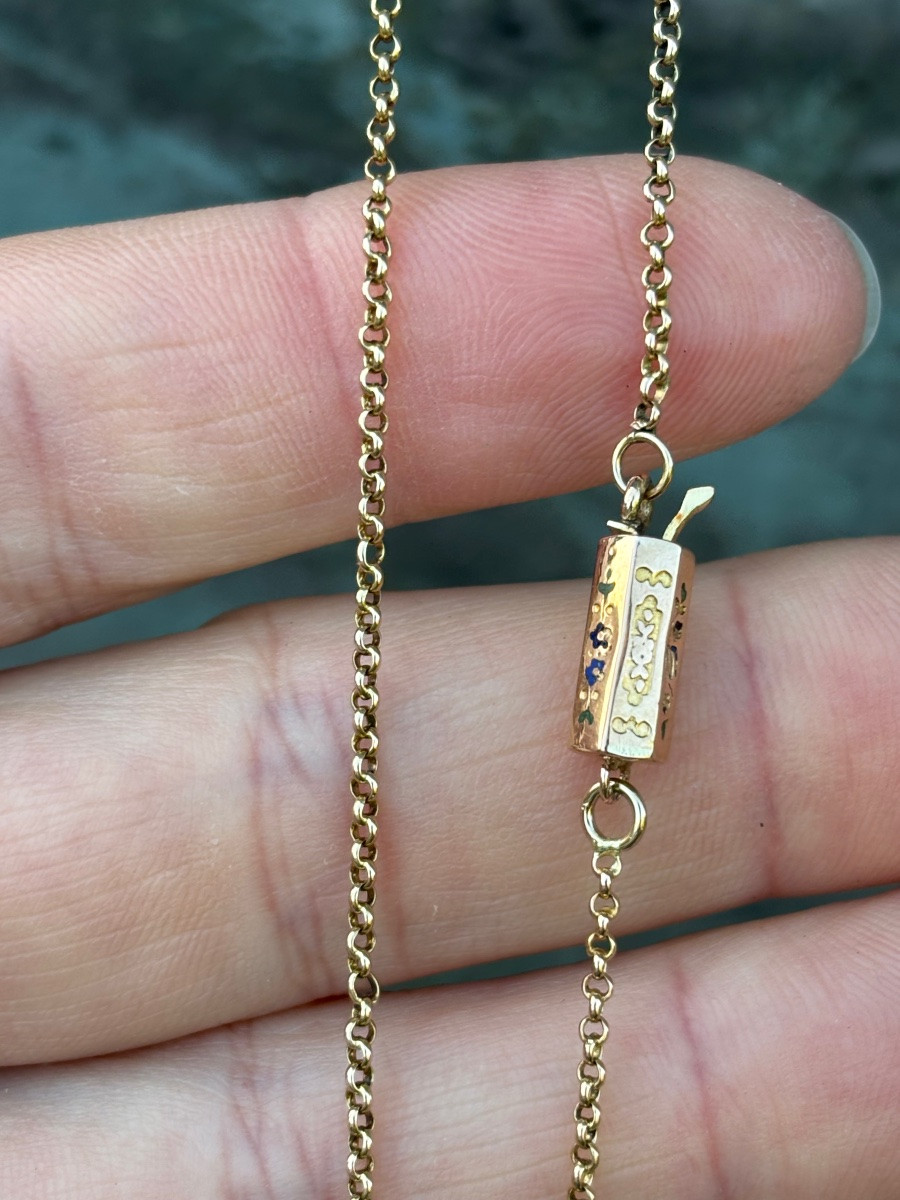 Chain With 18 Ct Enamel Barrel Clasp-photo-1