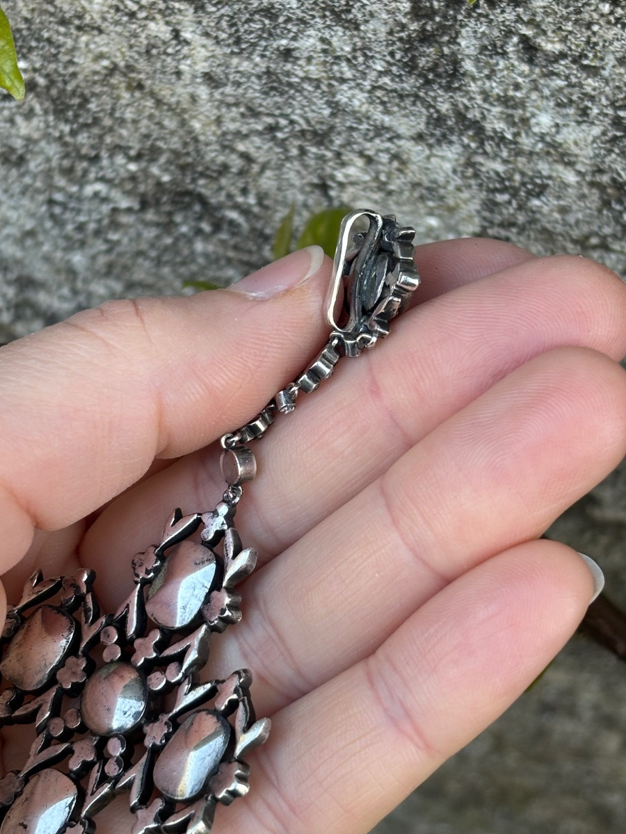 Pendentif croix en Argent et pierre du Rhin sur paillon-photo-4