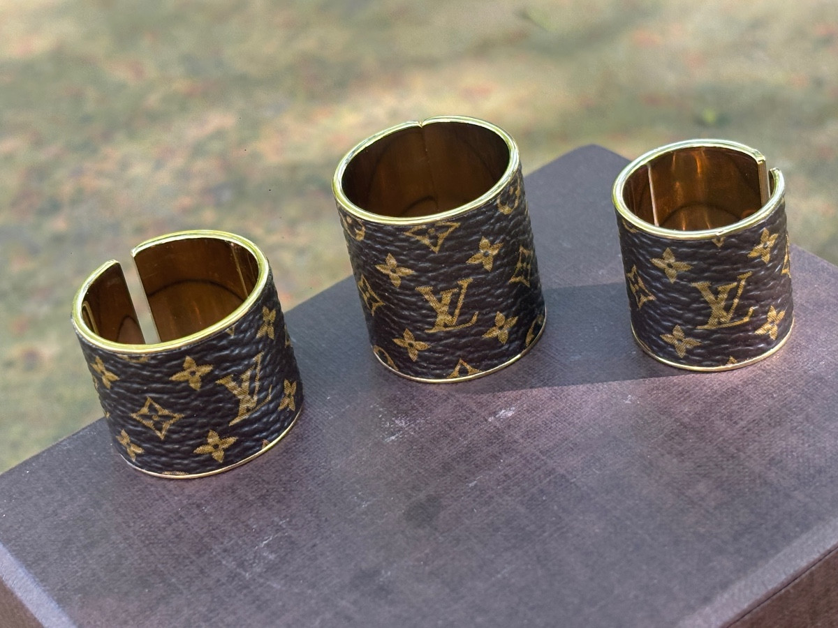 Bague 3 doigts Louis Vuitton cuir monogrammé