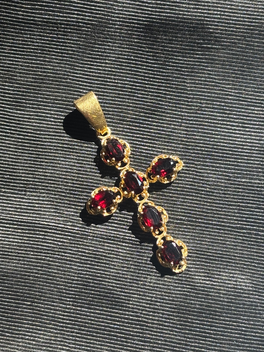 Croix Or 18 ct et Grenats 