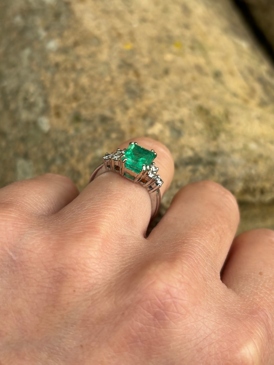 Emerald And Diamond Ring, 18k Gold-photo-2