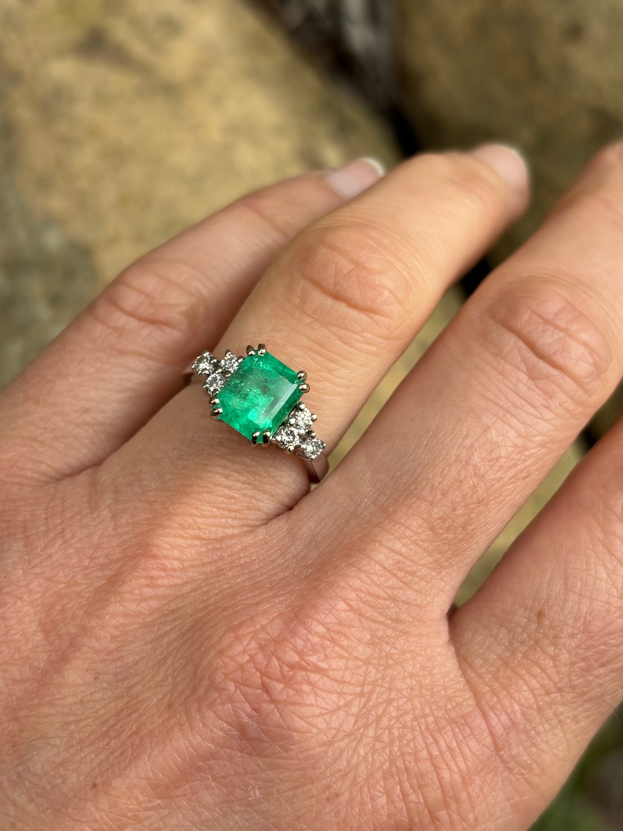 Emerald And Diamond Ring, 18k Gold-photo-3