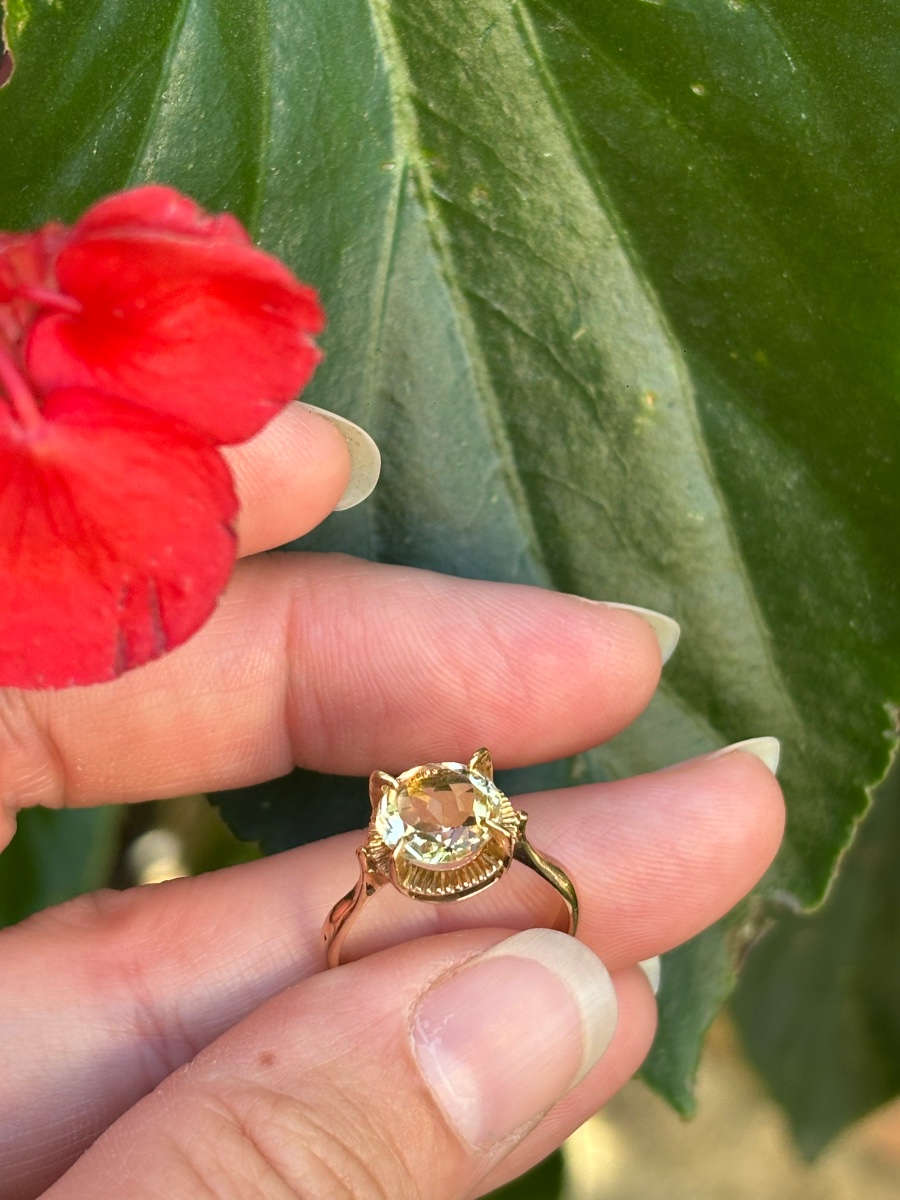 18-karat Gold Citrine Solitaire Ring