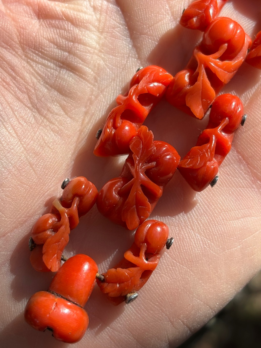 Bracelet en Corail ancien sculpté -photo-2