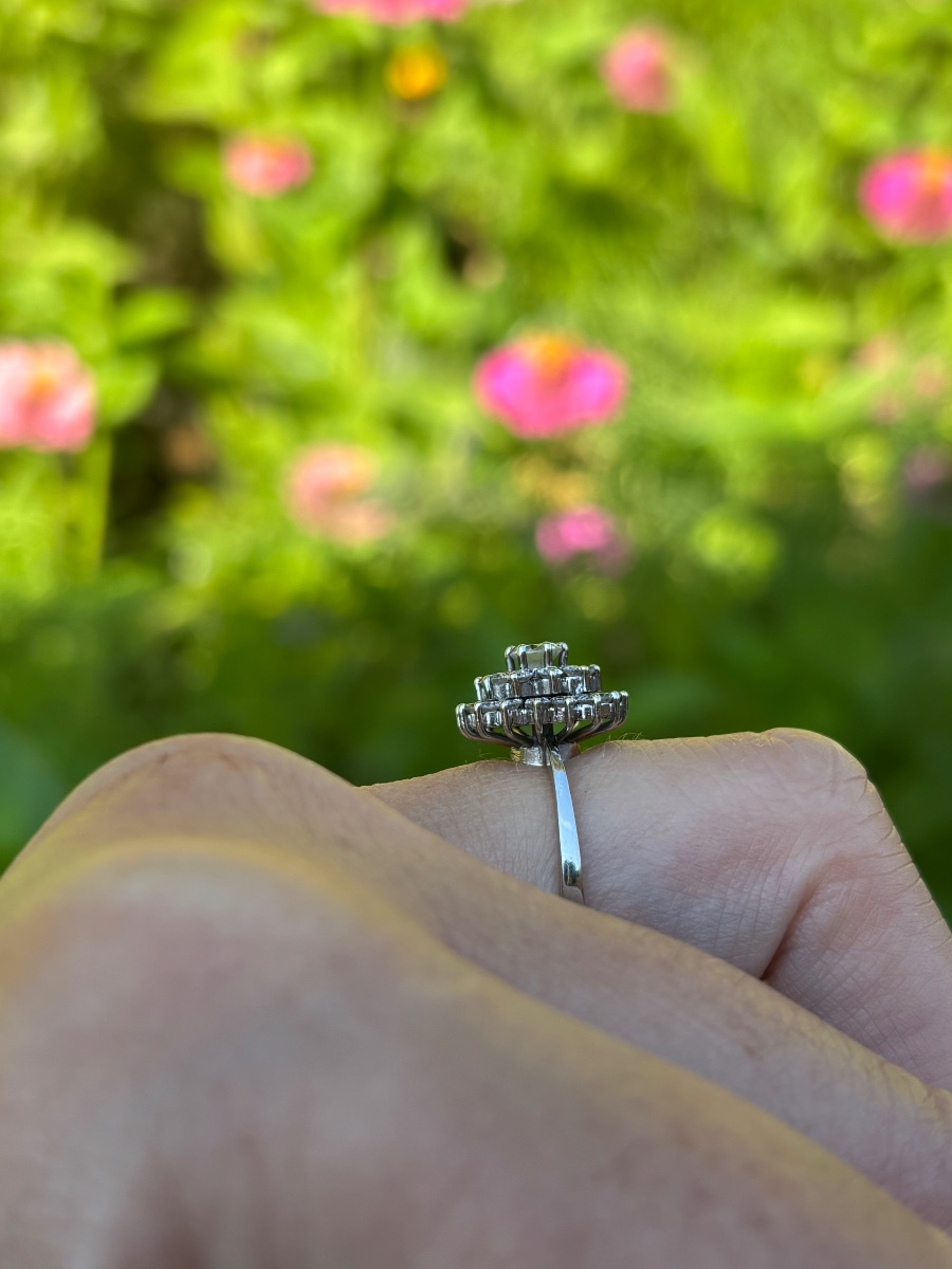 18-karat White Gold Diamond Ring-photo-4