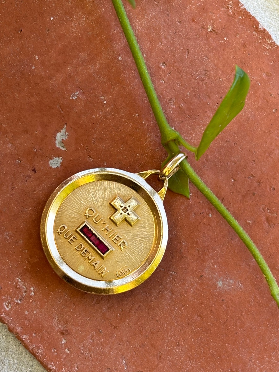 Augis Medal