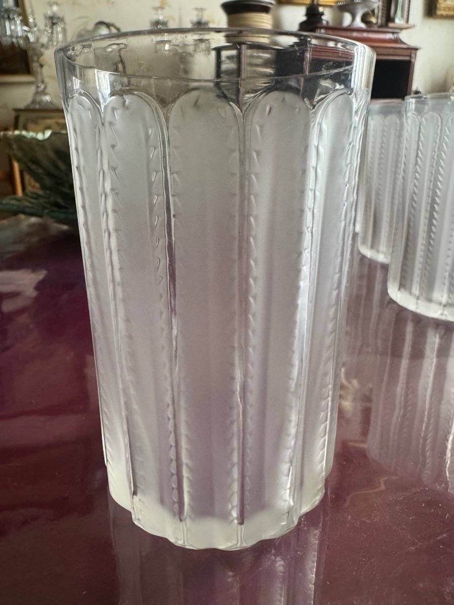 Set Of 8 Lalique Goblets 