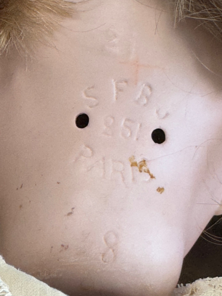 Bébé caractère SFBJ -photo-1