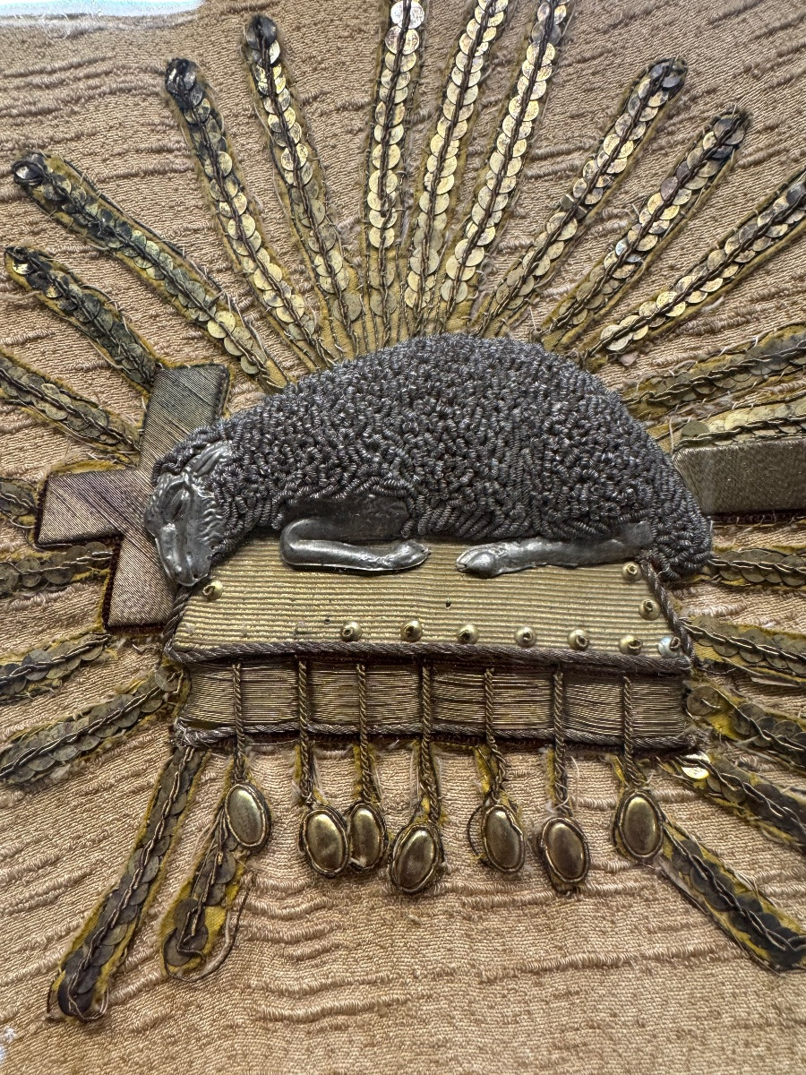 Framed Chalice Blade With The Pascal Lamb -photo-3