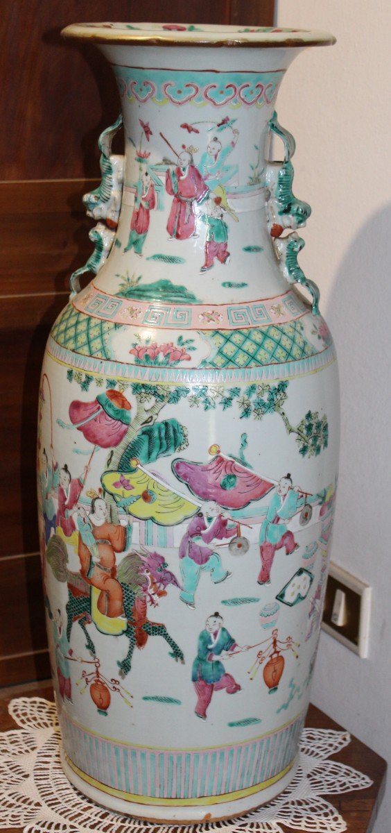 Chinese Porcelain Vase Of The Rose Family, Guangxu Period, End Of The 19th Century.-photo-2