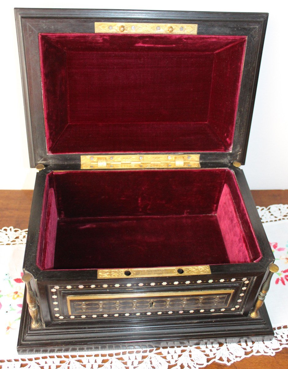 Box In Ebony And Inlaid In Mother Of Pearl By  Paul Sormani (1817-1877). 19th Century.-photo-1