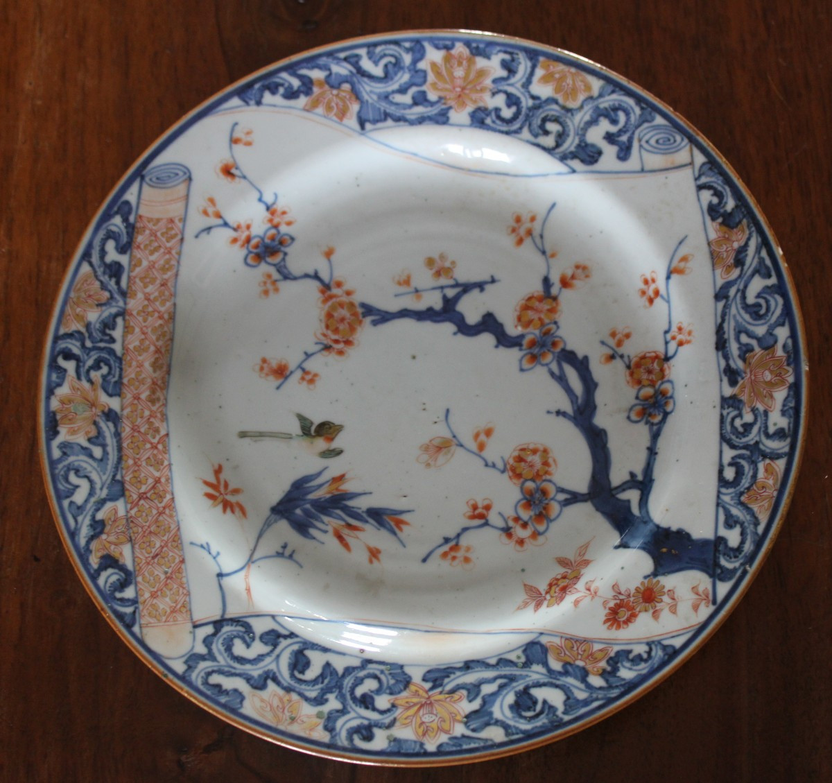 Deux Assiettes En Porcelain Chinois En Style Kakiemon, d'Epoque Yongzheng, Chine XVIII Siecle.-photo-2