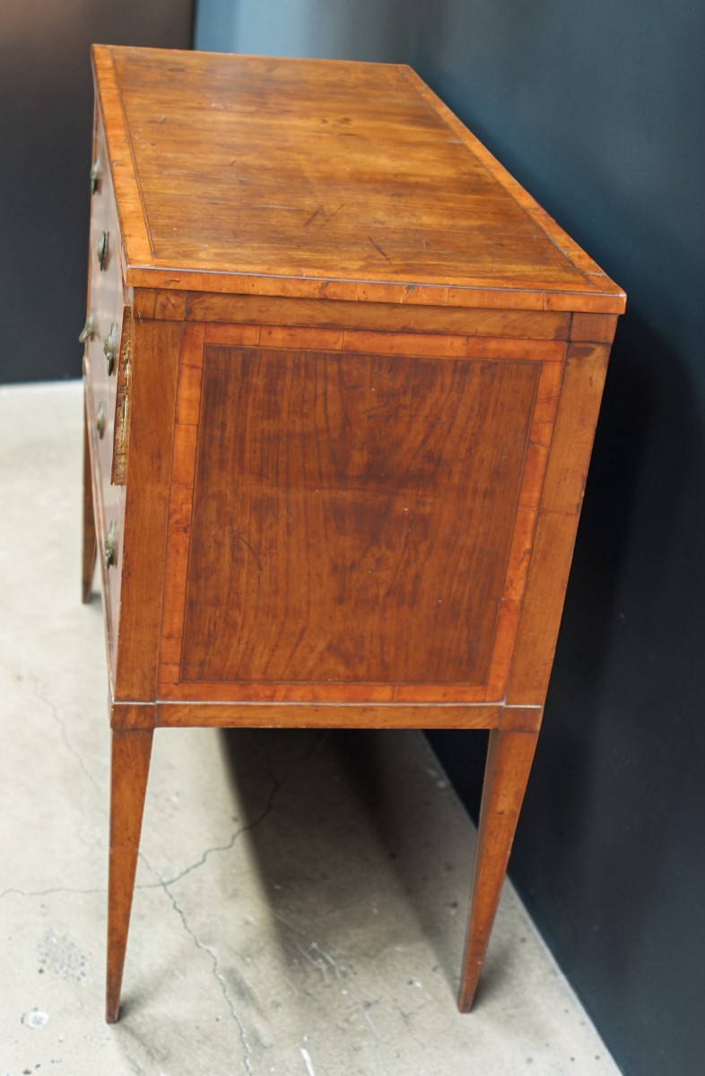 Italian Louis XVI Period Chest Of Drawers, Late 18th Century-photo-1