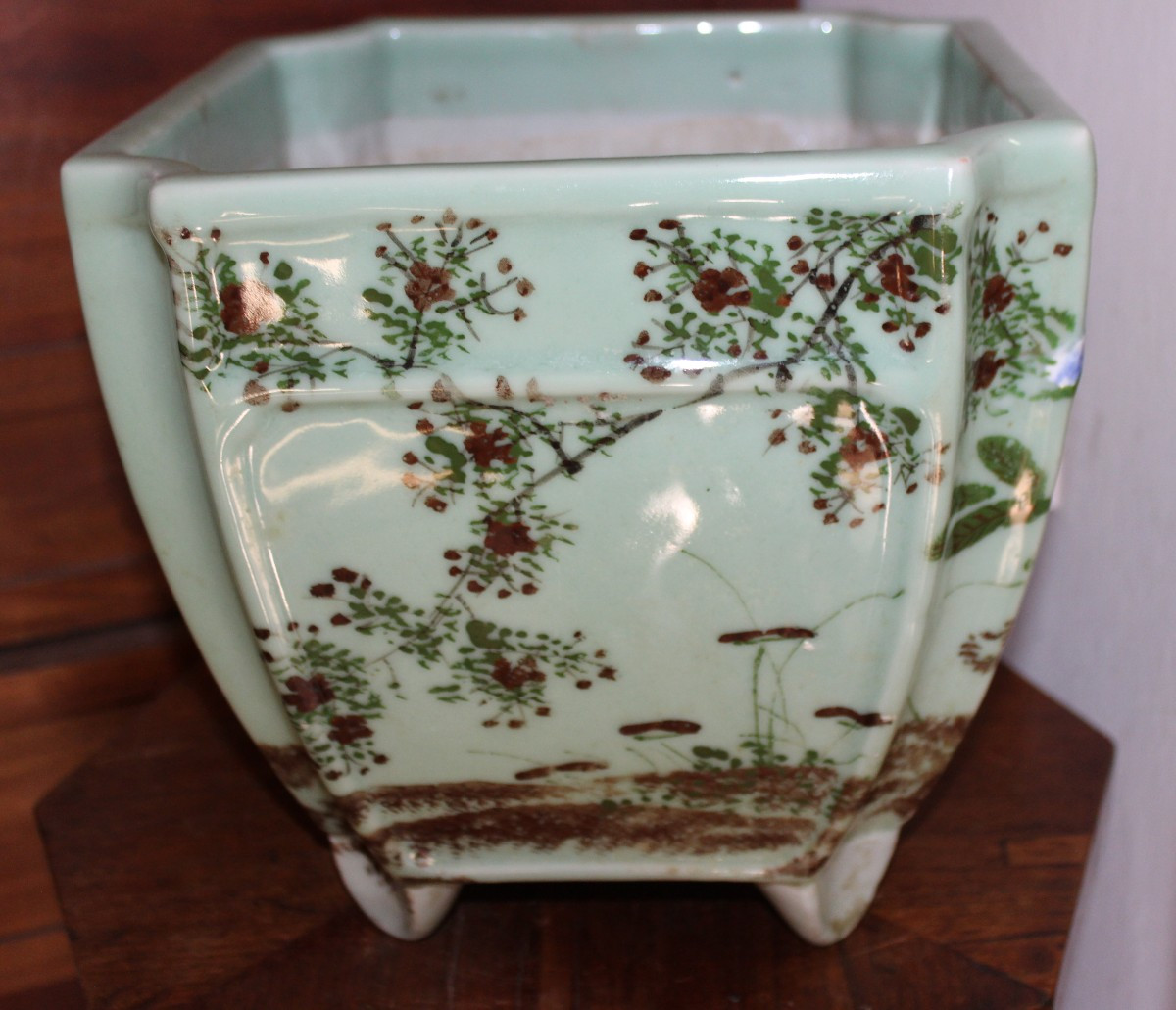 Japanese Celadon Porcelain Cache-pot Known As -photo-3