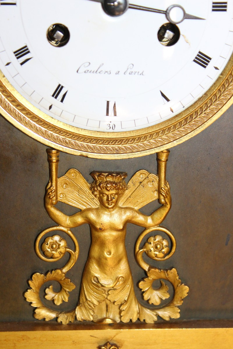 PENDULE D'EPOQUE RESTAURATION EN BRONZE DORè, VENUS AU BAIN, VERS 1830.-photo-2