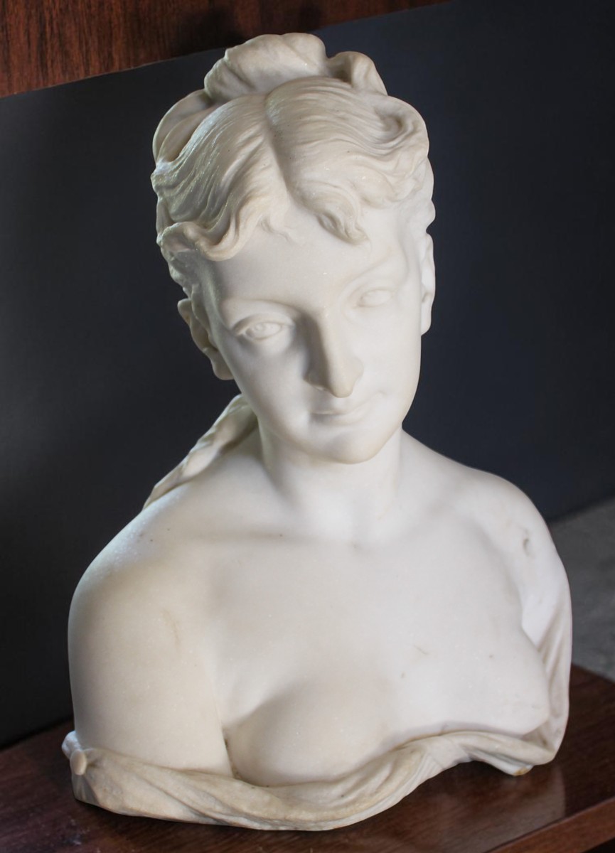 BUSTE DE DAME EN MARBRE, XIX SIECLE.