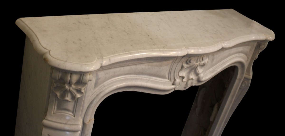 Napoleon III-era Fireplace, Made Of White Carrara Marble With Sculpted Shells, 19th Century-photo-4