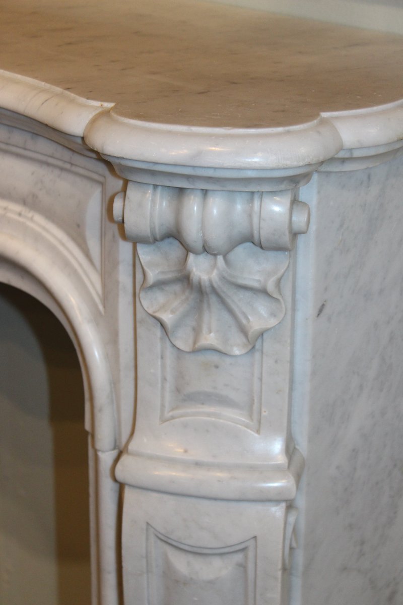 Napoleon III-era Fireplace, Made Of White Carrara Marble With Sculpted Shells, 19th Century-photo-2