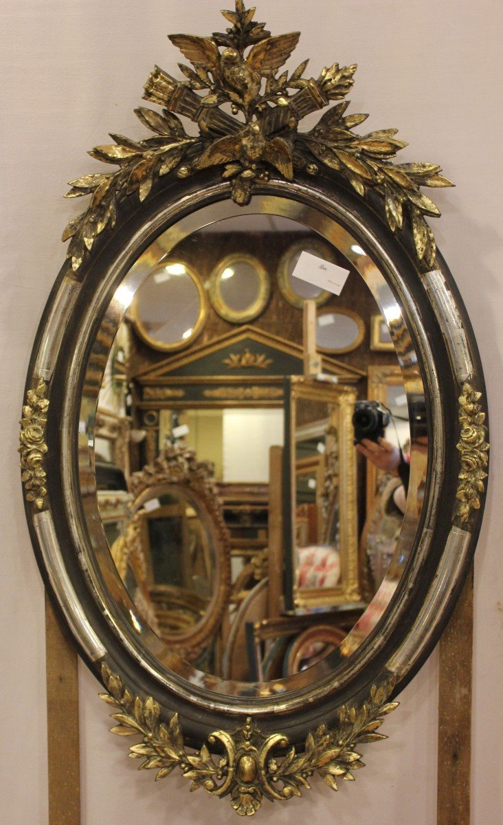 Oval Wedding Mirror, Couple Of Birds, Gold Leaf And Patina, Beveled Glass 65 X 109 Cm