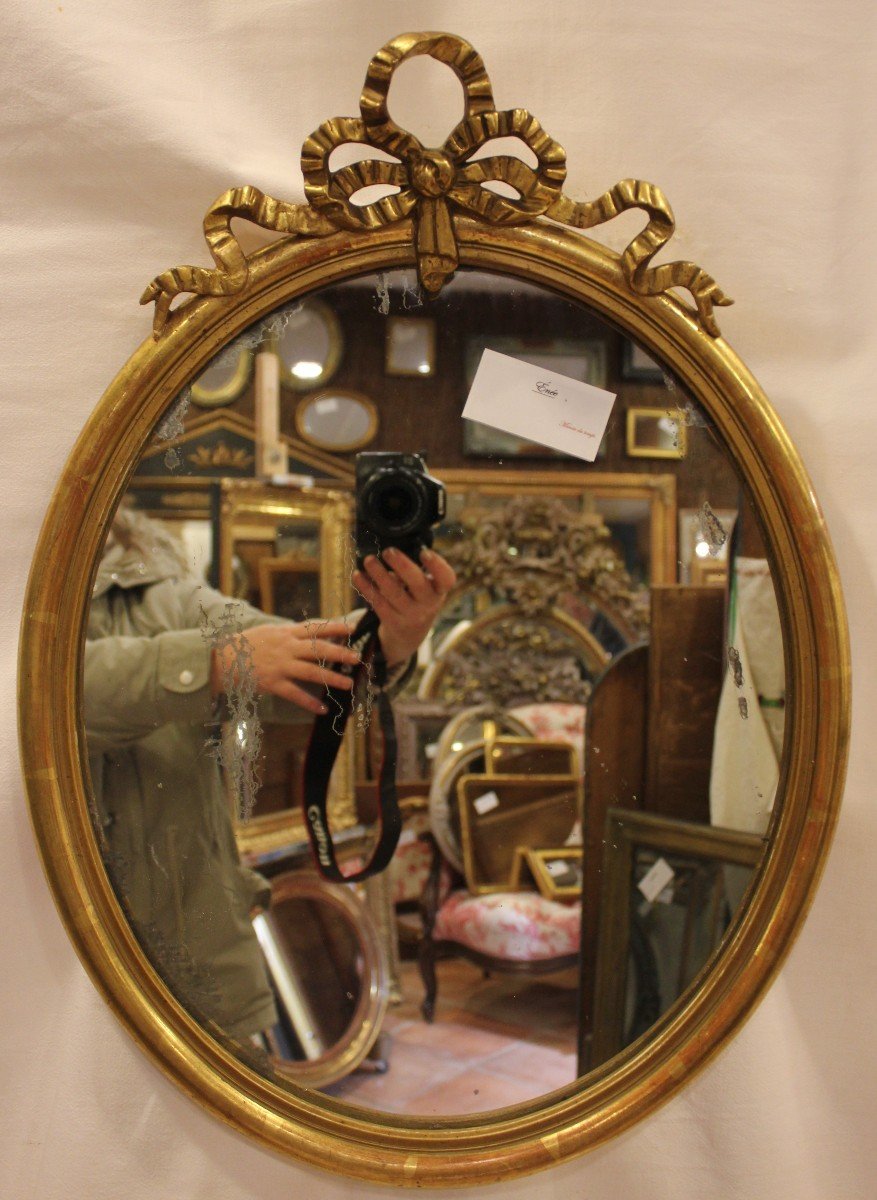 Miroir ovale Bois Doré, Moulure Demi-jonc, Nœud Louis XVI 42 X 58 Cm