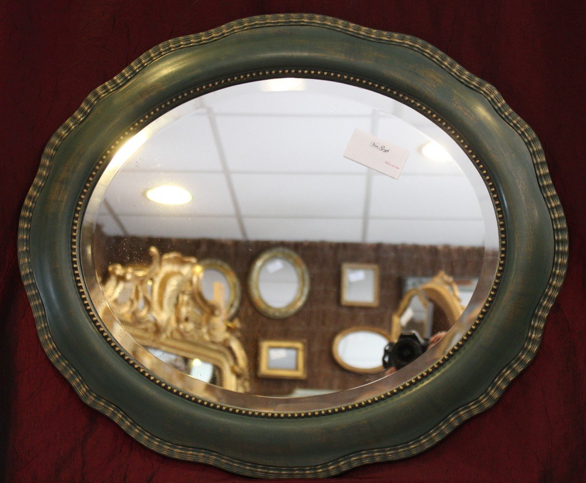 Miroir Ancien Ovale perlé, Patine Ton Vert, Glace Biseautée, 55 X 64 Cm